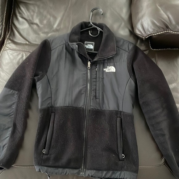 The North Face Jackets & Blazers - North face Women’s Denali Jacket